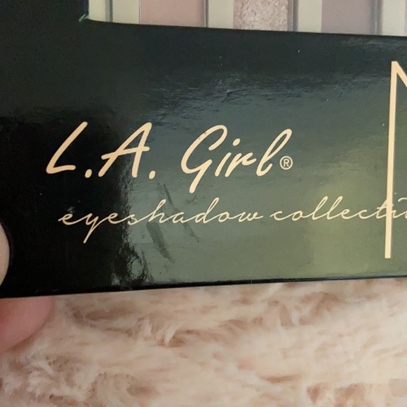 L.A. Girl eyeshadow collection Nudes - Picture 5 of 6